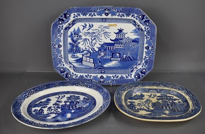Lot 109 - A Victorian blue and white Willow pattern meat...