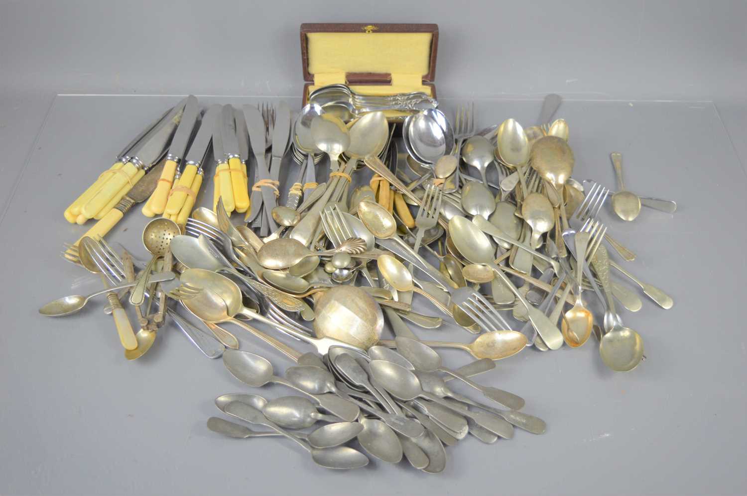Lot 64 - A quantity of silverplated cutlery together...