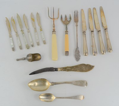 Lot 49 - Four silver handled knives together with two...