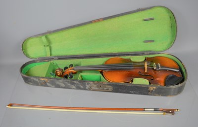 Lot 379 - A late 19th / early 20th Century violin...