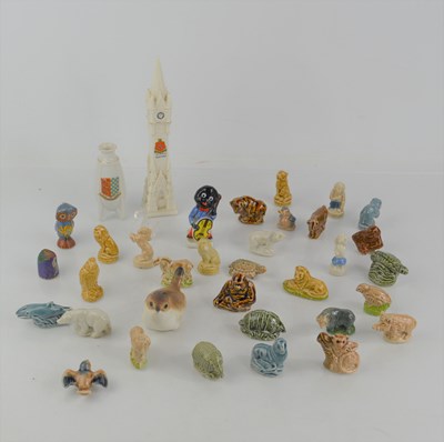 Lot 179 - A group of Wade whimsies together with a...