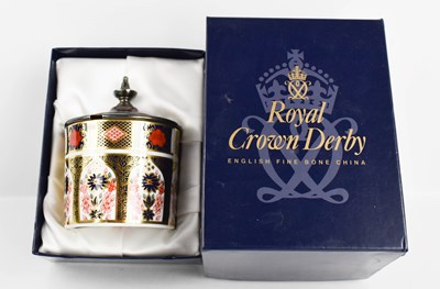 Lot 387 - A Royal Crown Derby jar and cover, in the 1128...