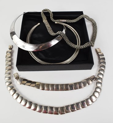 Lot 196 - A silver demi-parure of collar necklace and...