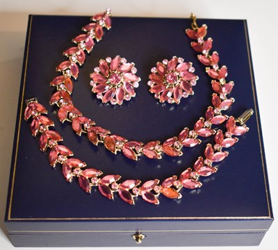 Lot 211 - A vintage mid 20th century demi-parure of pink...