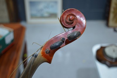Lot 92 - A 19th century violin with two piece back...