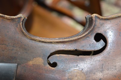 Lot 59 - An antique violin with Antonius Stradivarius...