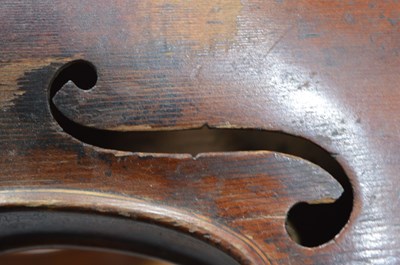 Lot 59 - An antique violin with Antonius Stradivarius...