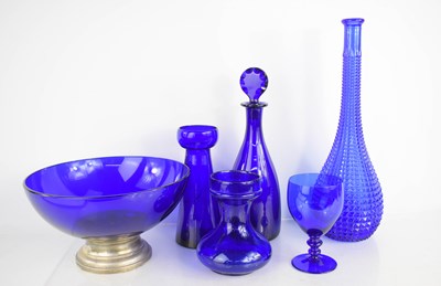Lot 107 - A collection of blue glass, comprising...