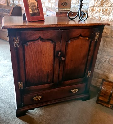 Lot 204 - An 18th century style TV cabinet, with arch...