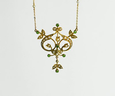 Lot 139 - A Victorian 15ct gold seed pearl and peridot...