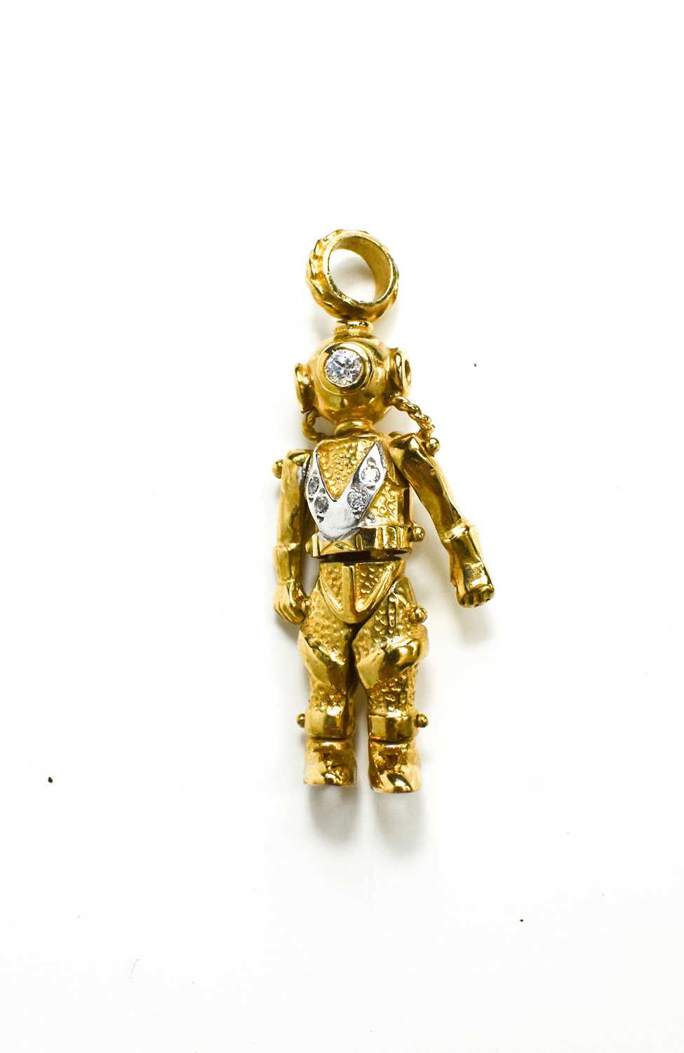 Lot 189 - A 9ct gold articulated deep sea diver pendant,...