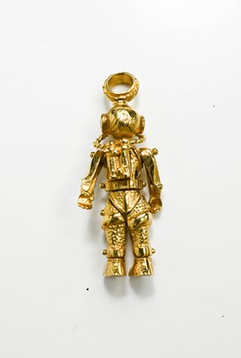 Lot 189 - A 9ct gold articulated deep sea diver pendant,...