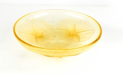 Lot 41 - A Rene Lalique "Volubilis" pattern amber and...