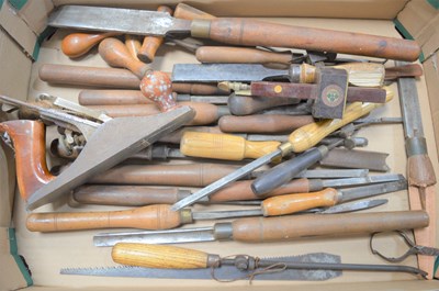 Lot 347 - A group of vintage woodworking tools...