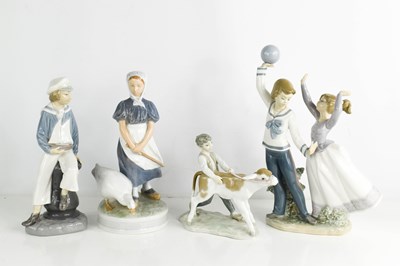 Lot 100 - Three Lladro porcelain figure groups to...