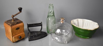 Lot 175 - A group of kitchenalia collectables comprising...