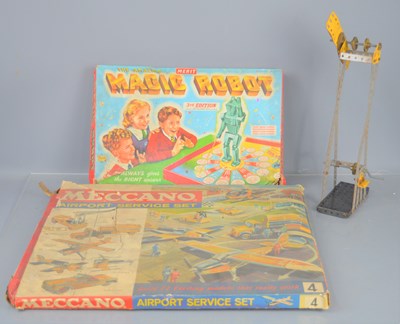 Lot 114 - A group of vintage Meccano together with a...