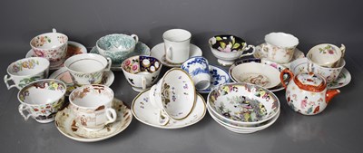 Lot 84 - A group of 19th century and later porcelain...