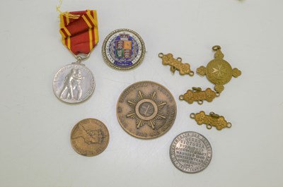 Lot 481 - A group of medallions and medals to include...