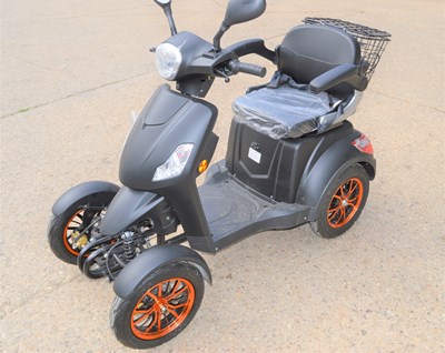 Lot 208 - A Green Power JH500 mobility scooter, upto 45...