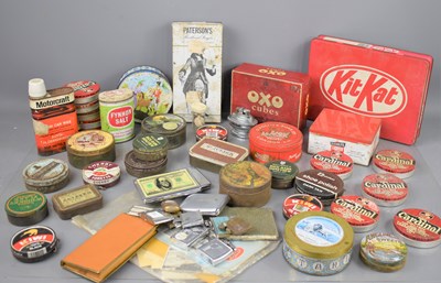 Lot 266 - A group of vintage tins to include Oxo Cubes,...