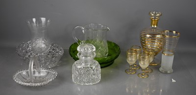 Lot 358 - A group of various glassware to include a...