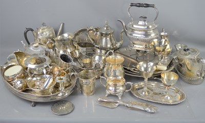 Lot 522 - A large quantity of silver plated items to...