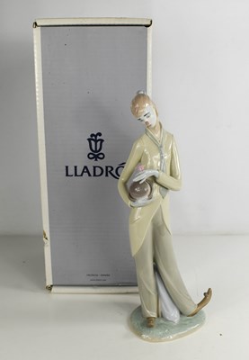 Lot 396 - A Lladro porcelain Romantic Clown, in original...