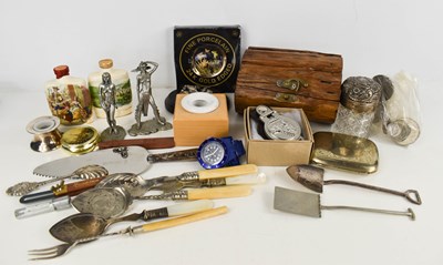 Lot 49 - A group of collectables to include a silver...