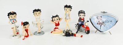 Lot 68 - A group of Betty Boop collectables to include...