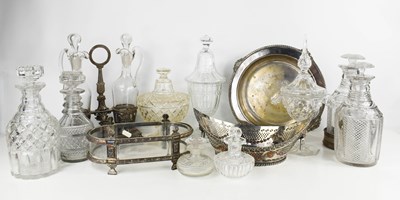 Lot 10 - A selection of silver plate and glassware, to...