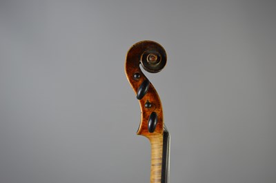 Lot 400 - A late 18th century violin, label inside which...