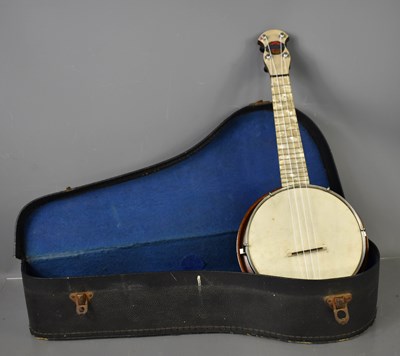 Lot 141 - A mid 20th century Broadcaster banjo ukelele,...