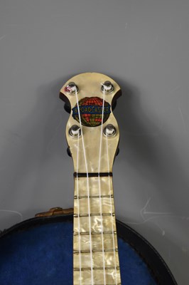 Lot 141 - A mid 20th century Broadcaster banjo ukelele,...