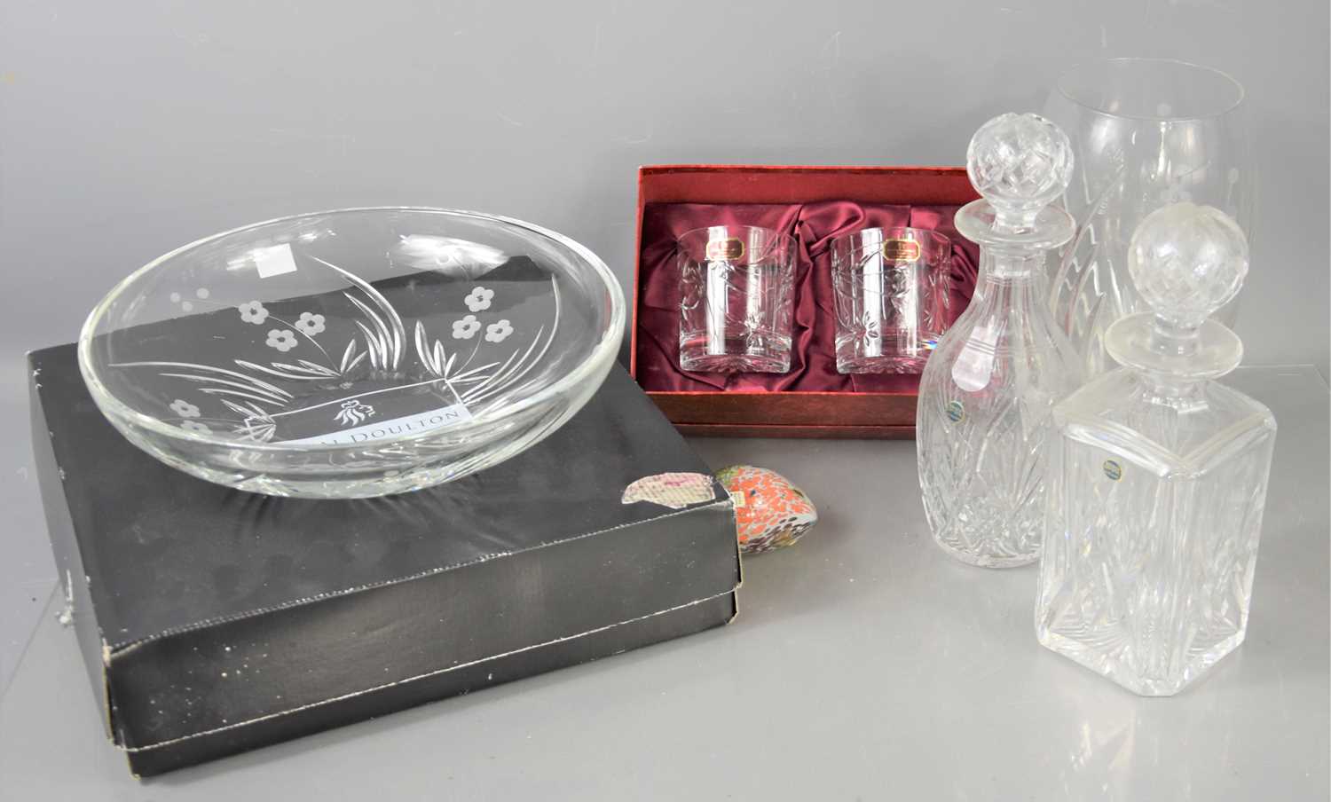 Lot 286 - A Royal Doulton crystal glass bowl and vase...