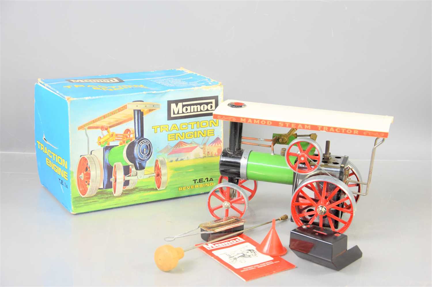 Lot 356 - A Mamod steam traction engine, model TE1A,...