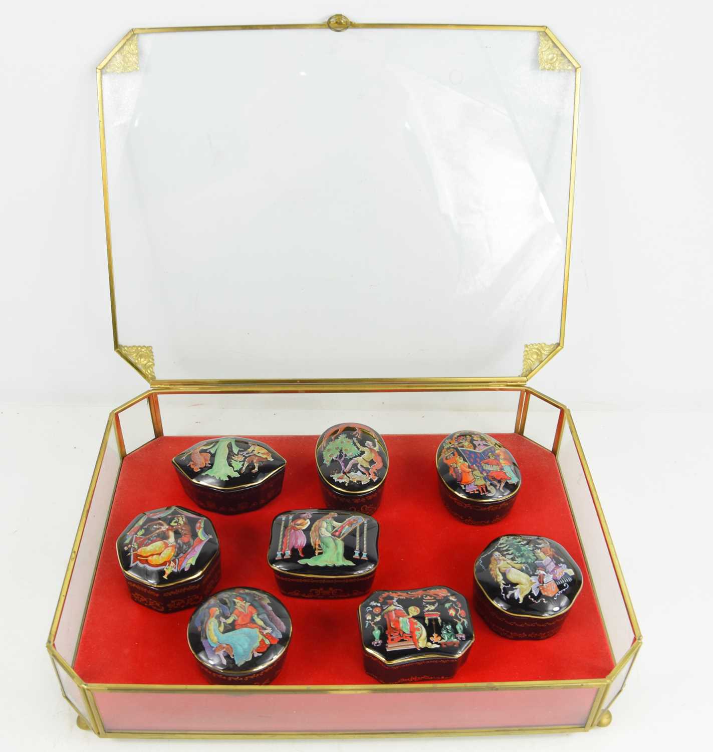 Lot 204 - A collection of eight Franklin Mint