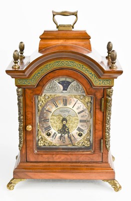 Lot 316 - A Warmink Wuba walnut cased mantle clock with...