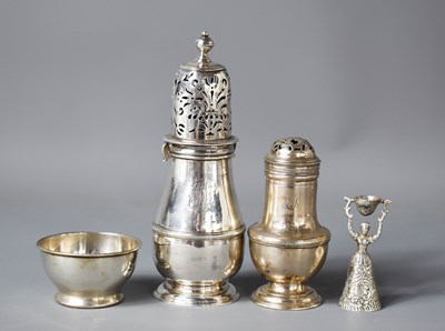 Lot 416 - A selection of Dutch silver to include an...