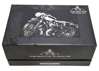 Lot 365 - A Minichamps "Classic Bike Series" Brough...
