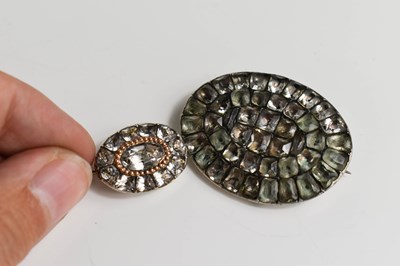 Lot 35 - A Georgian silver and gemset oval brooch, 4cm...