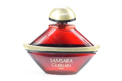 Lot 47 - A large "Samsara" by Guerlain Paris perfume...