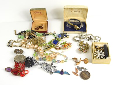 Lot 285 - A group of Edwardian and later jewellery to...