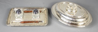 Lot 191 - A silver plated pen and ink stand, with...