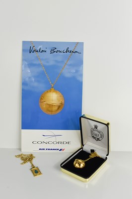 Lot 66 - A Boucheron 18ct gold Concord pendant, with...