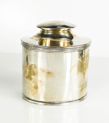 Lot 402 - A silver tea caddy / canister by Mappin & Webb,...