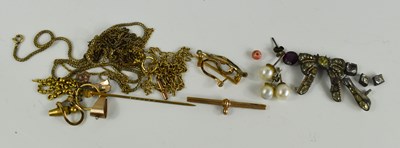 Lot 124 - A group of jewellery spares, accessories, a...