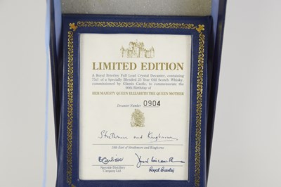 Lot 106 - A limited edition Glamis Castle 25yr old...