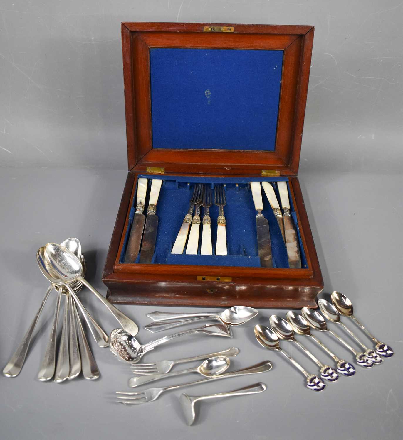 Lot 356 - A 19th century mahogany cased part set of fish...