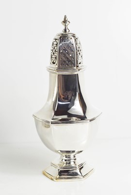 Lot 161 - A Georgian silver sugar drefter of hexagonal...